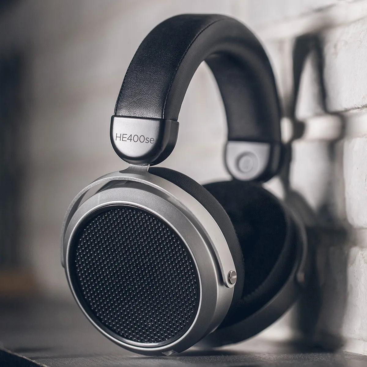 Auriculares magnéticos planos HIFIMAN HE400se con imanes sigilosos